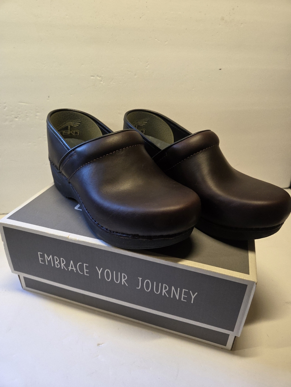 Woman's Clogs Dansko XP 2.0 Waterproof Clog Size EU 39 Us 8.5